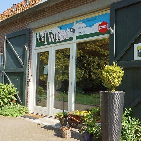 D'N Twist Bed and Breakfast Overloon Buitenkant foto