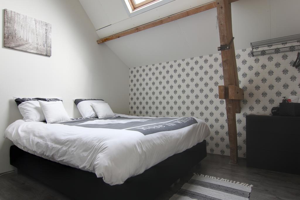 D'N Twist Bed and Breakfast Overloon Kamer foto